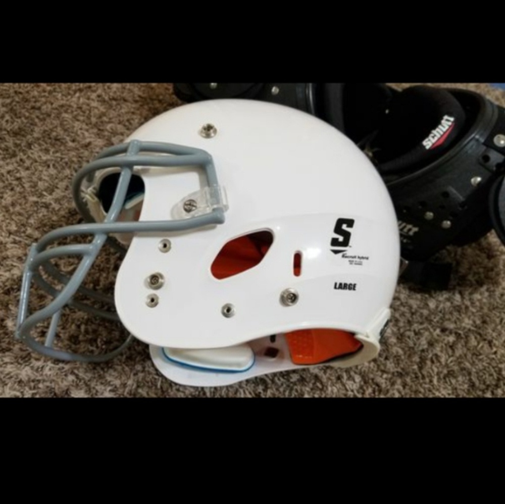 Schutt Shoulder Pads and Helmet
